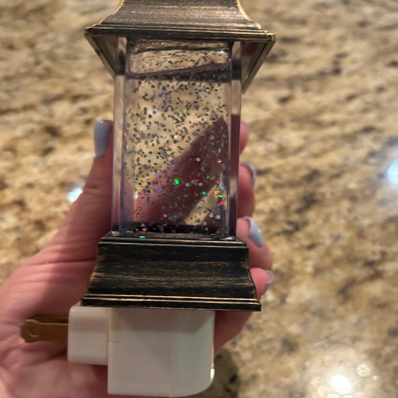 Snowman Holiday Night Light - Picture 4 of 5